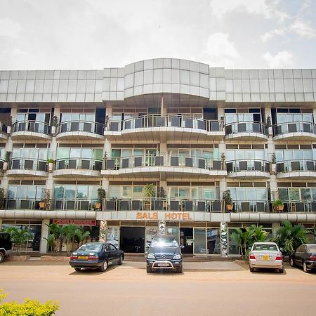 Sal'S Boutique Hotel Kampala Esterno foto