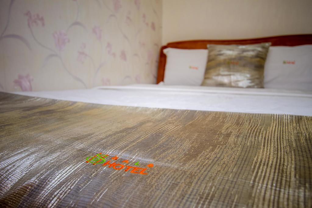 Sal'S Boutique Hotel Kampala Esterno foto